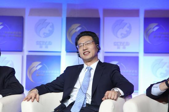 王昌林任中國社科院副院長，長期從事宏觀經濟和產業(yè)經濟研究