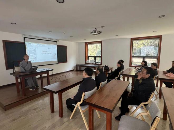 浙江大學(xué)董平教授及武漢大學(xué)國(guó)學(xué)院歐陽(yáng)禎人、肖航教授一行參訪天臺(tái)祖庭玉泉寺